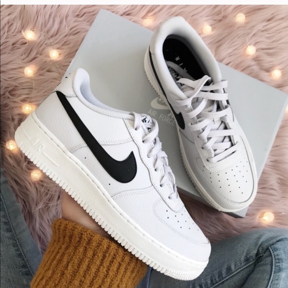 Nike air force 1 low sneaker rare. - Picture 4 of 7